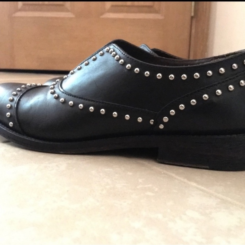Leather studded BOEMOS loafers sz 38